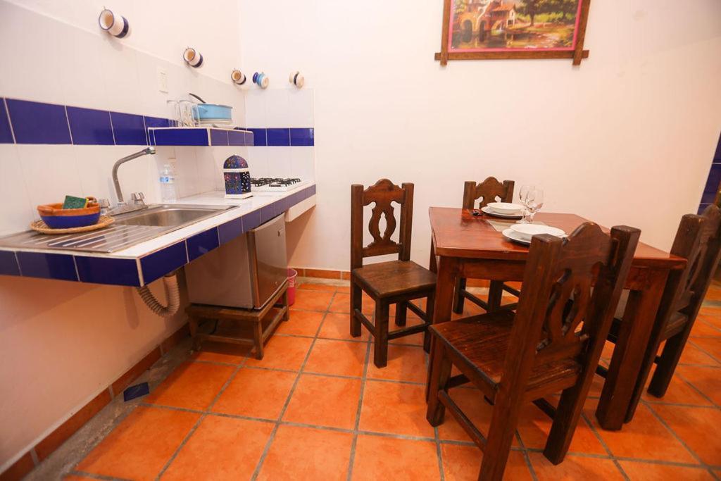 Ikaro Suites Colonial Cancún Extérieur photo