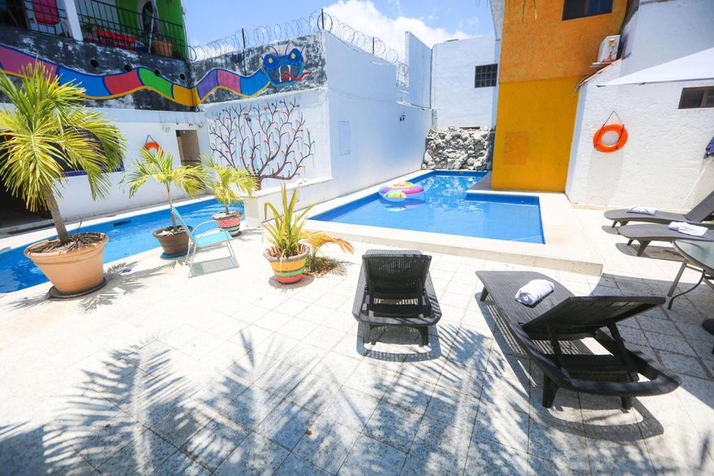 Ikaro Suites Colonial Cancún Extérieur photo