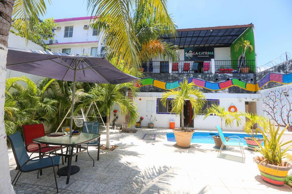 Ikaro Suites Colonial Cancún Extérieur photo