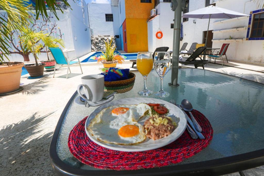 Ikaro Suites Colonial Cancún Extérieur photo