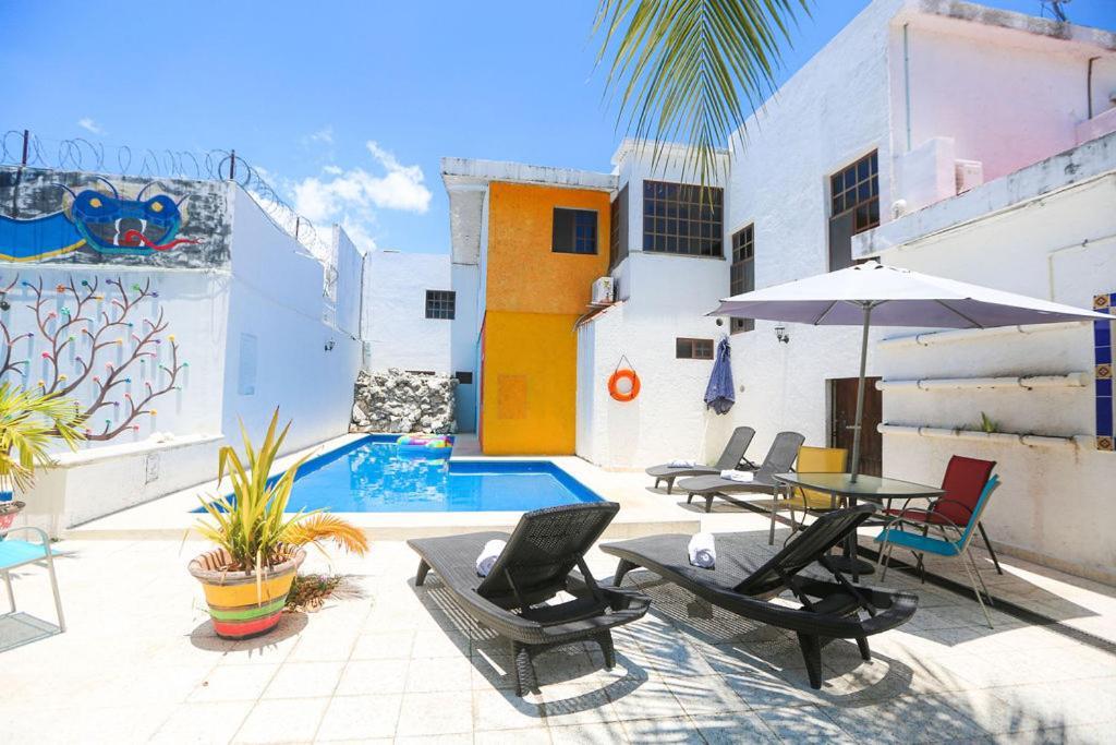 Ikaro Suites Colonial Cancún Extérieur photo