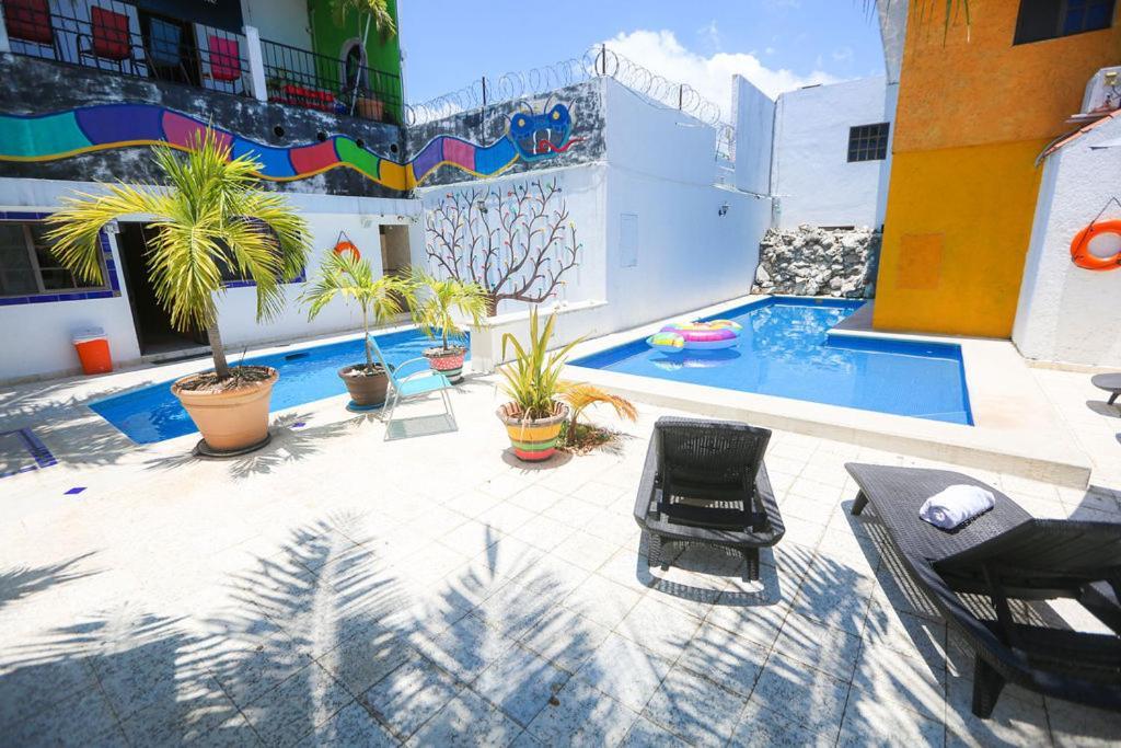 Ikaro Suites Colonial Cancún Extérieur photo