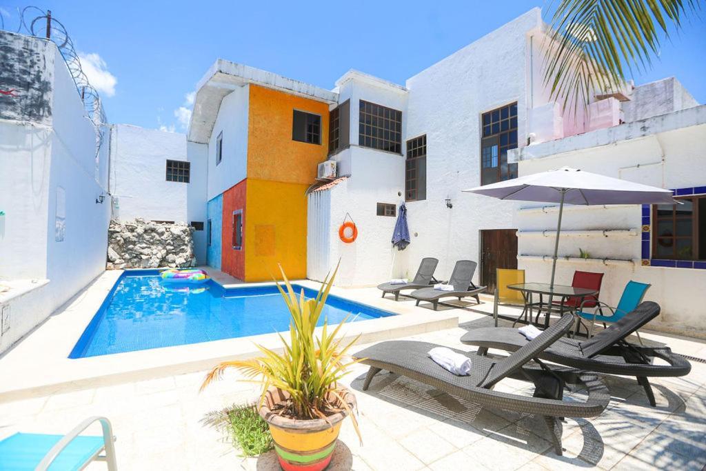 Ikaro Suites Colonial Cancún Extérieur photo